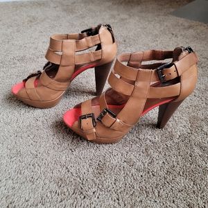 Guess Natural Platform Pumps Size 8.5
